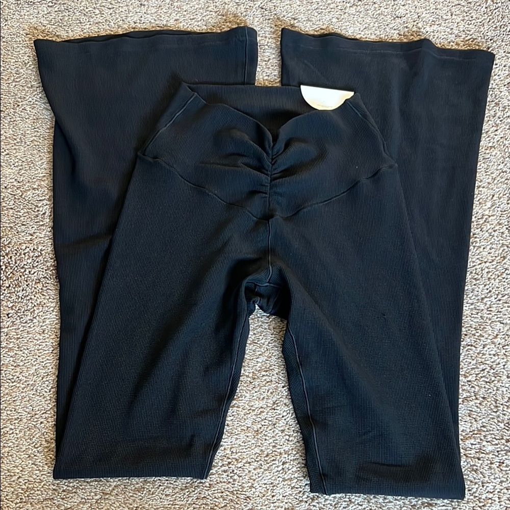 Arie Offline Black Flared Leggings